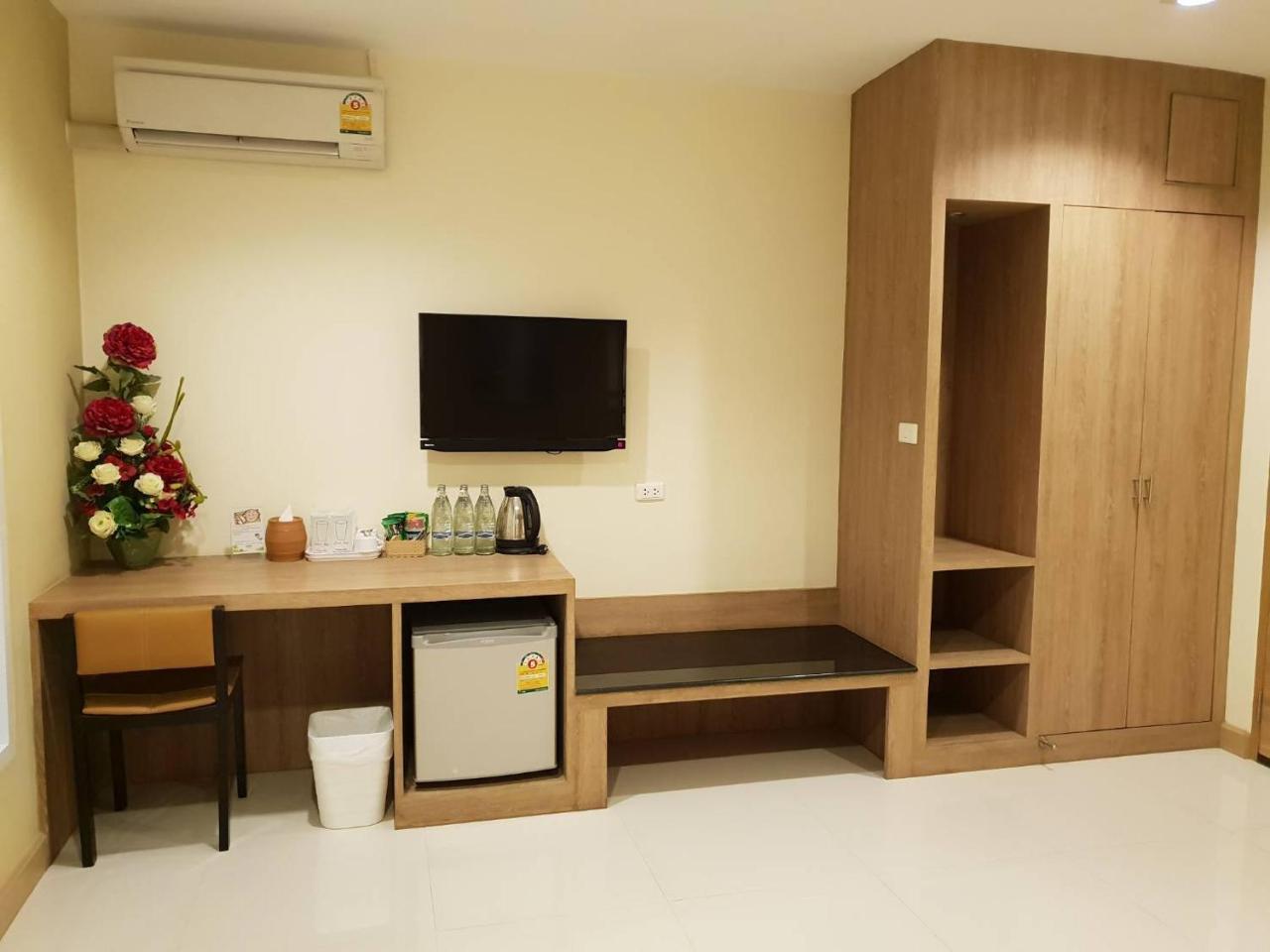 Omg Hotel Khon Kaen Ngoại thất bức ảnh